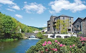 Whitewater Hotel & Spa